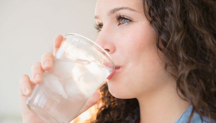 'Nederlanders Drinken Te Weinig Water' | Gezondheidsnet