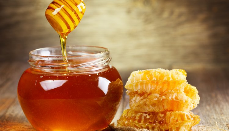 verraad dienblad Aantrekkelijk zijn aantrekkelijk Is honing gezonder dan suiker? | Gezondheidsnet
