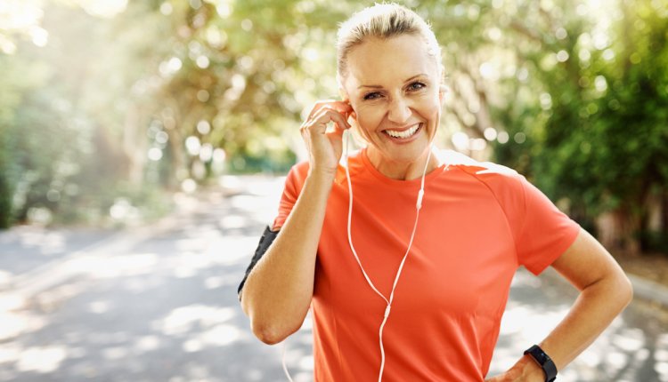 oudere-vrouw-hardlopen